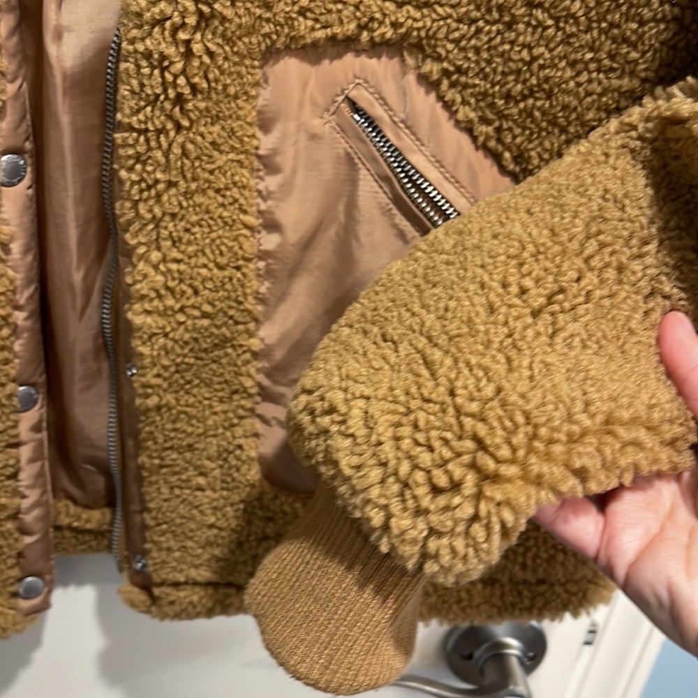 Levi’s Teddy Bear Jacket - image 4